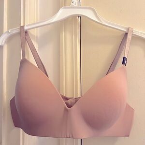 Tee shirt bra Victoria Secret